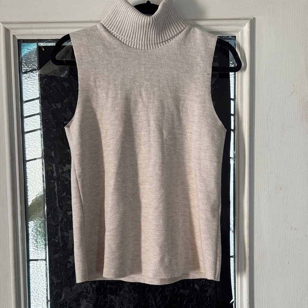 NWT Zara Sleeveless Turtleneck Sweater - Cream - Picture 2 of 9